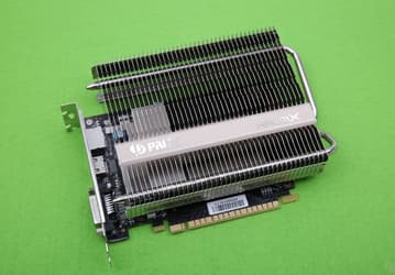 Видеокарта Palit GeForce GTX 1050Ti KalmX оснащена пассивной системой охлаждения