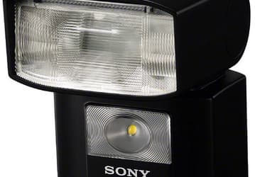 Вспышка Sony HVL-F45RM поддерживает радиоуправление