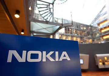 Nokia ощутимо нарастила выручку, но завершила год с немалым убытком