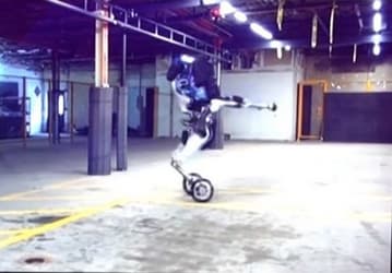 Робот Handle производства Boston Dynamics позаимствовал принцип перемещения у гироскутеров