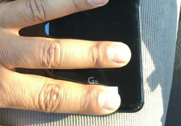 Фото дня: смартфон LG G6