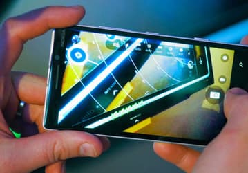 В Windows 10 Mobile обнаружена ошибка, позволяющая получить доступ к фотографиям в обход экрана блокировки