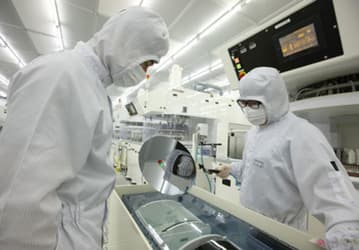 За полмиллиарда долларов SK Group получает контроль над производителем кремниевых пластин LG Siltron 