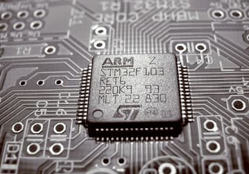 ARM заявила, что все желающие компании смогут выпускать однокристальные системы для ПК