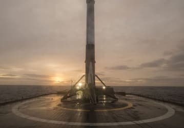 Следующий запуск ракеты SpaceX Falcon 9 должен стать последним из «невозвратных»