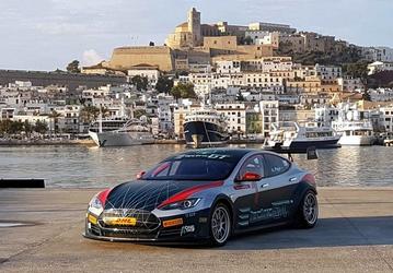 Для чемпионата Electric GT создали гоночные версии Tesla Model S с разгоном до 100 км/ч за 2,1 с