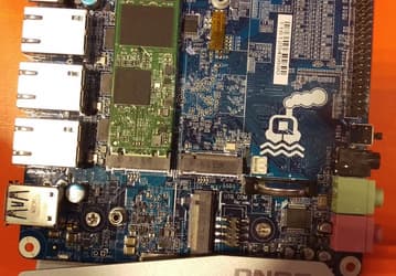 Одноплатный ПК Qnap Qboat основан на специализированной SoC Intel AnyWAN GRX750