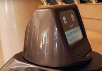 Panasonic проверяет возможности госпитальных роботов HOSPI в аэропорту и гостинице