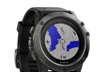 Мультиспортивные часы Garmin Fenix 5 стали лучше предшественников, но и значительно дороже