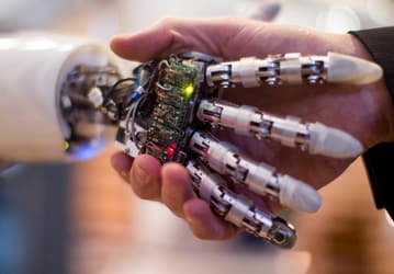 Apple приписывают желание присоединиться к Amazon, Google, Facebook, IBM и Microsoft в создании искусственного интеллекта
