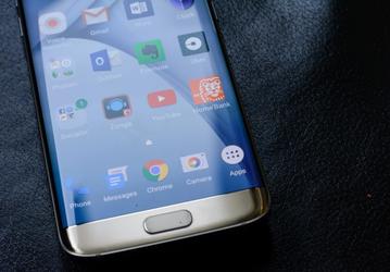 Samsung приостановила распространение прошивки Android 7.0 Nougat для смартфонов Galaxy S7 и S7 Edge