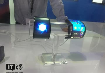 Lenovo показала концепт сгибающегося смартфона-браслета, умный проектор, персональный помощник CAVA и AR-гарнитуру daystAR
