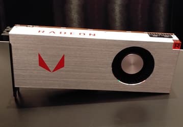 Появились новые изображения 3D-карт AMD Radeon RX Vega, включая модель с СВО