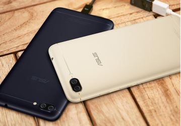 Смартфон ZenFone 4 Max похож одновременно и на ZenFone 3 Zoom, и на ZenFone 3 Max