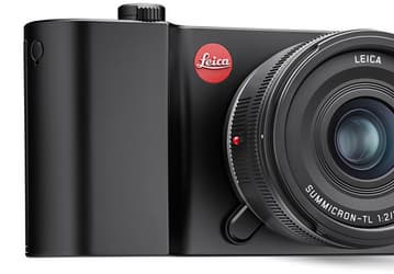 Huawei может стать совладельцем Leica 