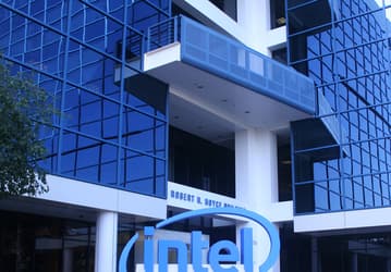 Доход Intel достиг рекордного значения 14,8 млрд долларов