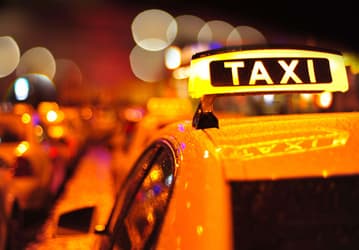 Яндекс и Uber объединят бизнесы онлайн-такси в России и соседних странах