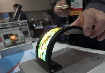 Китайские разработчики показали гибкие дисплеи AMOLED плотностью 400 пикселей на дюйм