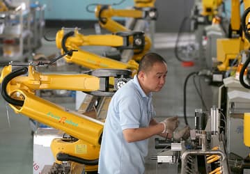 С января по апрель в Китае было выпущено более 35 000 промышленных роботов — рост по сравнению с тем же периодом 2016 года превысил 50%