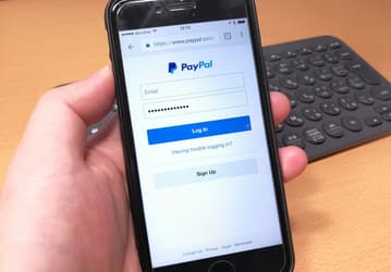 В Apple iTunes появилась возможность оплаты с помощью PayPal