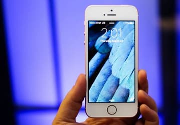 В конце августа может быть представлен преемник смартфона iPhone SE