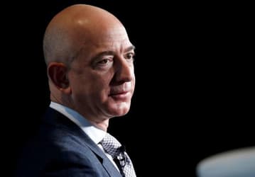 Основатель Amazon ненадолго стал самым богатым человеком в мире 