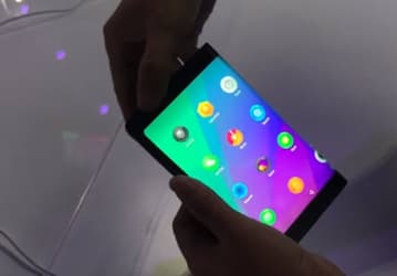 На Tech World 2017 показали концепт сгибающегося планшета Lenovo Folio
