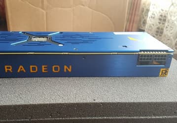 Тесты адаптера Radeon Vega Frontier Edition в пакете 3DMark демонстрируют производительность, равную GeForce GTX 1080