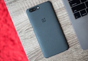 Некоторые экземпляры смартфона OnePlus 5 имеют дефект, связанный с дисплеем