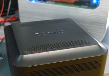 Внешнее шасси Zotac Thunderbolt 3 External Box рассчитано на карты расширения длиной до 17 см