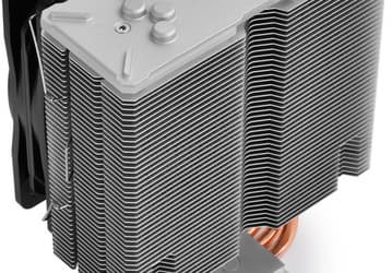 Процессорный охладитель Deepcool Gammaxx GT весит 870 г