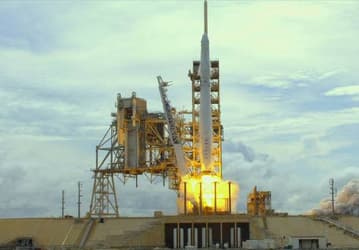 SpaceX впервые повторно использовала капсулу для транспортировки корабля Dragon