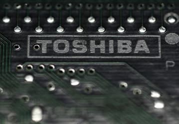 Стало известно, когда будет назван покупатель полупроводникового бизнеса Toshiba