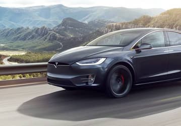 Кроссовер Tesla Model X оказался самым безопасным автомобилем в классе по версии NHTSA