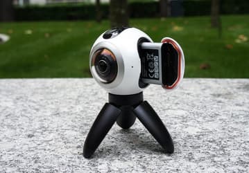 BuzzFeed и NowThis создадут полторы сотни видео посредством камер Samsung Gear 360