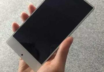 Безрамочный смартфон Xiaomi Mi Mix может выйти в упрощенной версии за $145