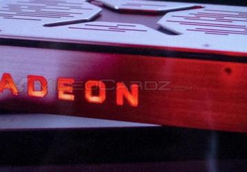 Более качественные фото видеокарты Radeon RX Vega указывают на то, что её система охлаждения может быть окрашена в серебристый цвет