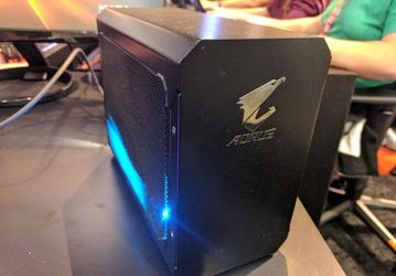 Док-станция Gigabyte Aorus GTX 1070 External Graphics Box оснащена видеокартой GeForce GTX 1070 