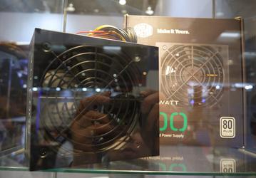 CoolerMaster на CeBIT 2017: блоки питания, вентиляторы и кое-что еще