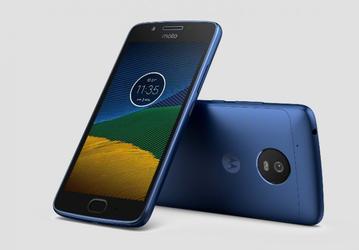Смартфон Moto G5 в цвете Blue Sapphire предстал на первых фотографиях