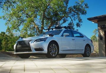 Компания Toyota показала новый тестовый образец самоуправляемого автомобиля