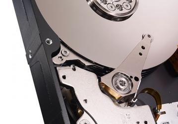Жесткие диски Seagate, в которых будет использоваться технология HAMR, появятся на рынке не раньше будущего года