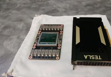 Nvidia показала версии ускорителя Tesla V100 с интерфейсом PCIe, причём одна из них обходится TDP в 150 Вт