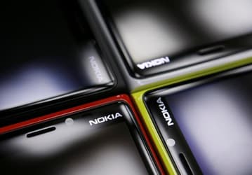Nokia и Apple уладили патентный спор и стали партнерами, Apple согласилась платить за использование патентов Nokia