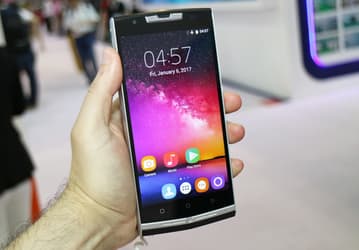 Смартфон Oukitel K10000 Pro помимо АКБ емкостью 10 000 мА·ч получил сдвоенную камеру