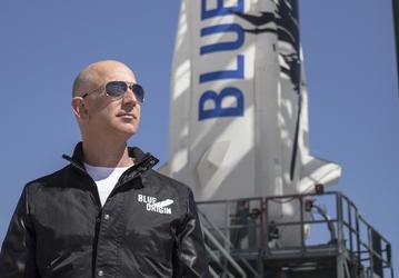 Джеф Безос продал акции Amazon на миллиард долларов