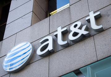 AT&T обещает инвестировать в США еще 1 млрд долларов в обмен на снижение налогов
