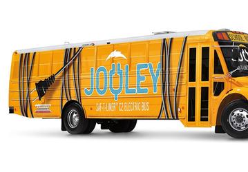 Школьный электробус Daimler Jouley проезжает без подзарядки 160 км