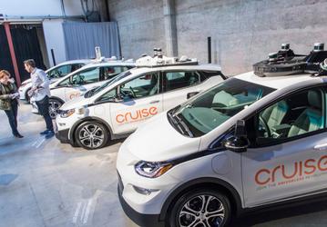 Компания Cruise, являющаяся частью General Motors, намерена приступить к масштабным испытаниям беспилотных авто без участия водителей