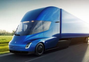 Цена грузовика Tesla Semi приятно удивила специалистов